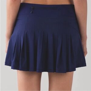 Lululemon✨Circuit Breaker Skirt II size 8 Blue Navy